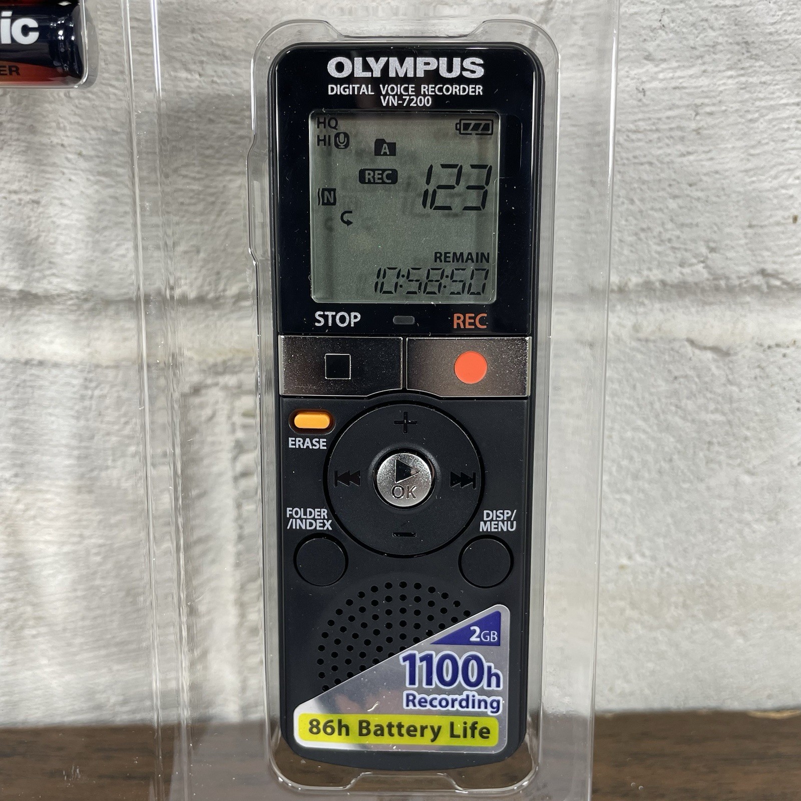 Olympus VN-7200 Handheld Digital Voice Recorder 2GB 1100 hrs. New