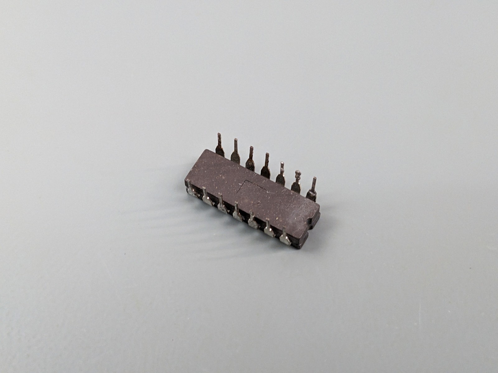 (5) MC1013L AC-Coupled J-K Flip-Flop IC (MECL II, 85 MHz) SOLDER PULLS