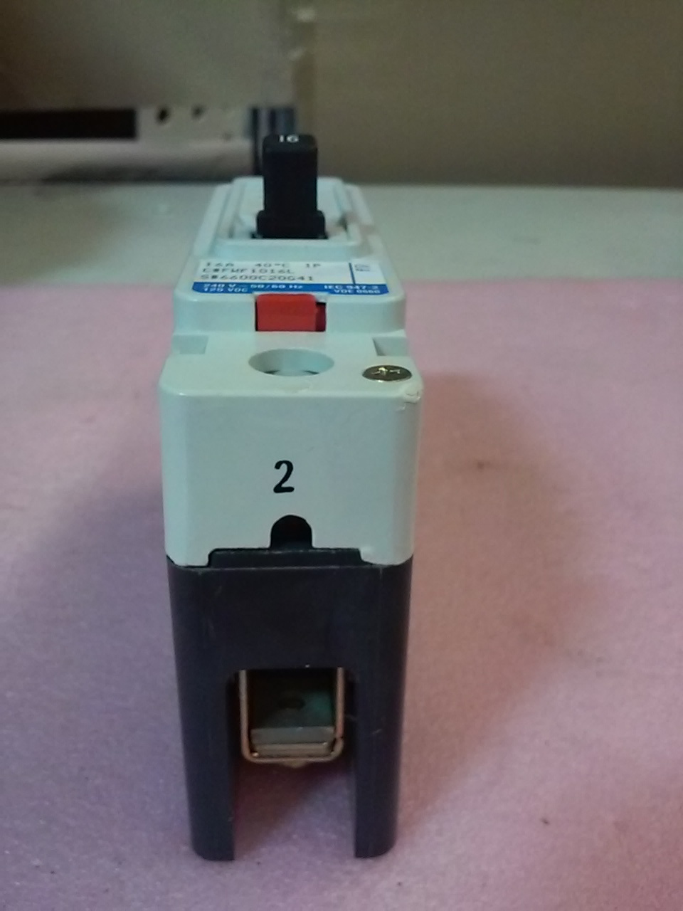 CUTLER HAMMER FW 40K 16A 1 Pole Industrial Circuit Breaker FWF1016L Series C