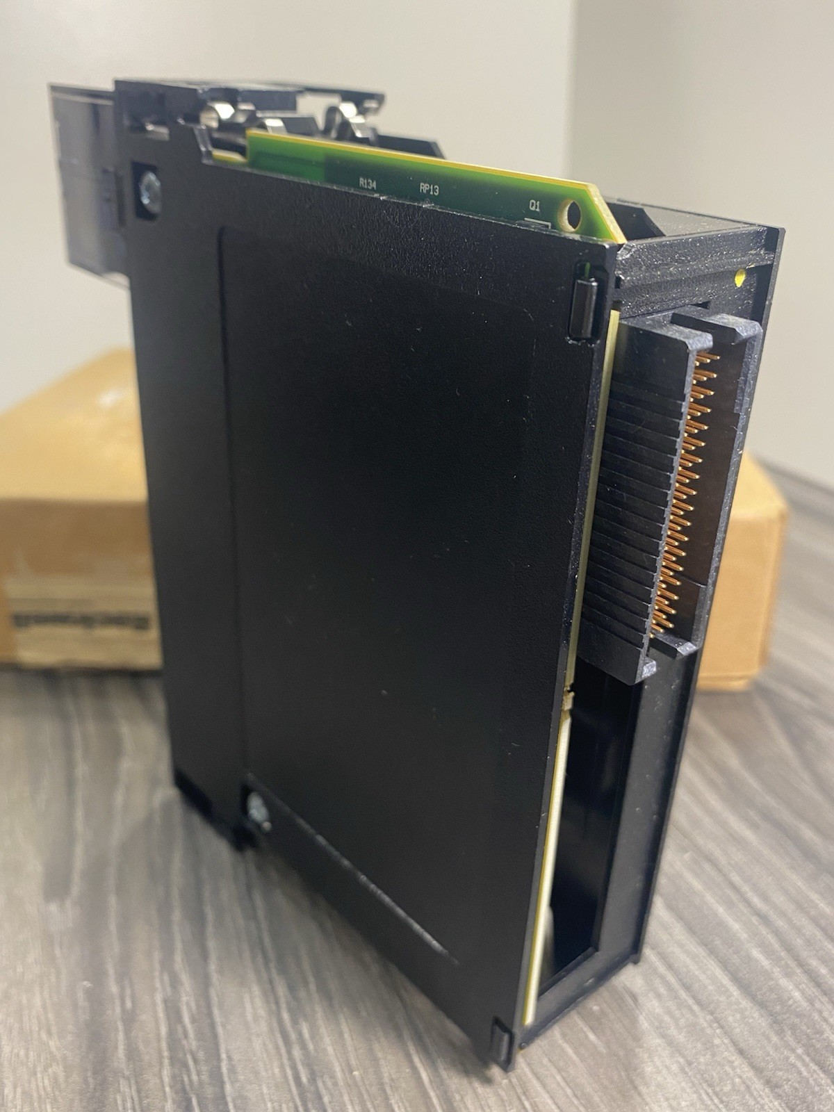 Allen Bradley 1756-OF8 Series A ControlLogix Analog 8-Point Output Module – USA