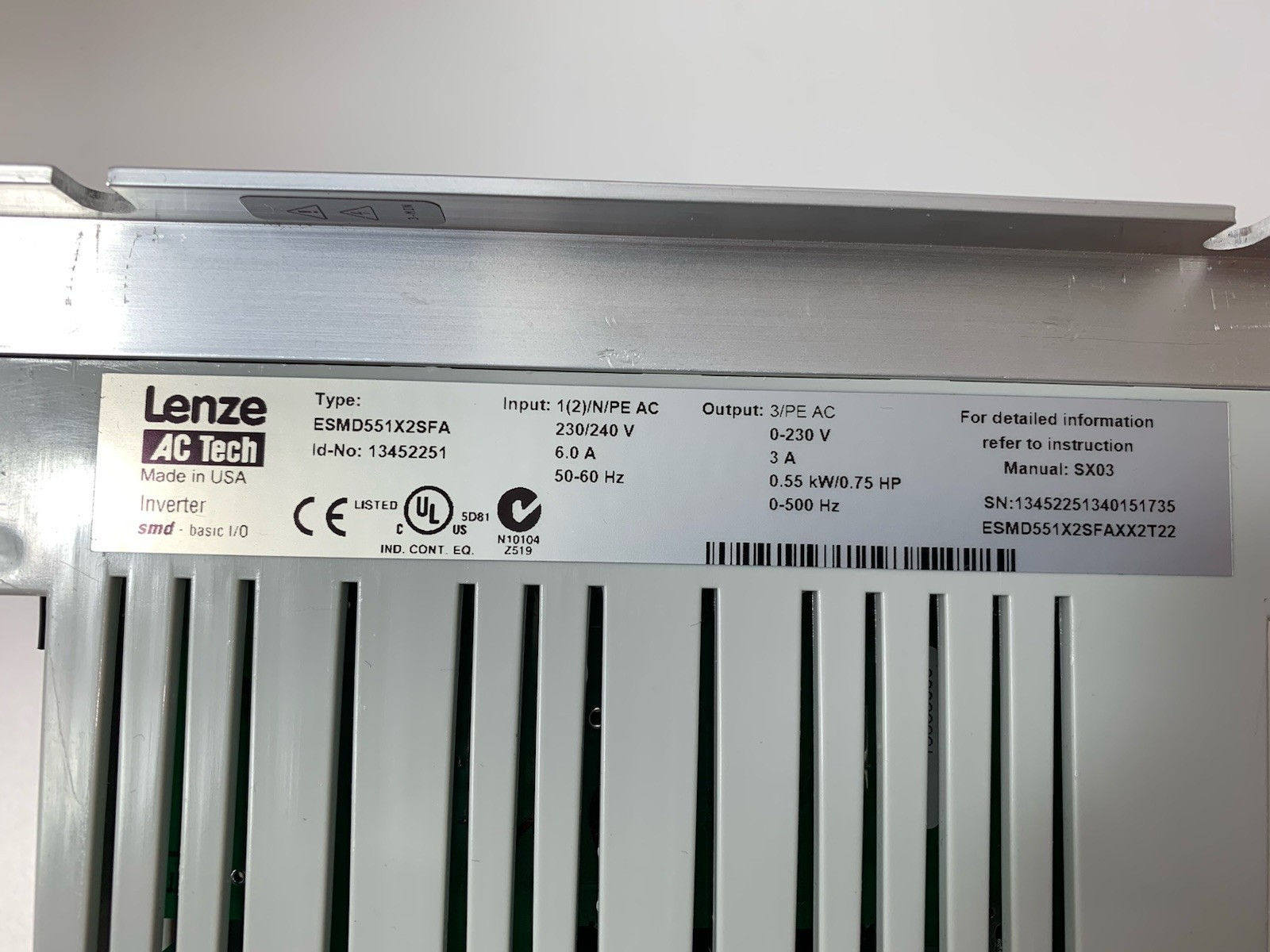 Lenze smd frequency inverter ESMD551X2SFA 0.55kW 0.75HP NEW original packaging