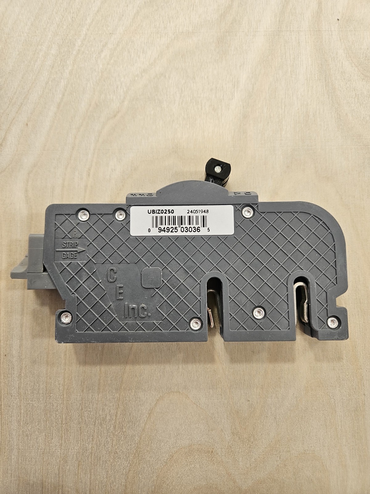 ⚡️Connecticut Electric UBIZ-0250 50A Circuit Breaker – Gray