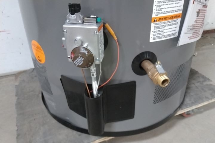 Rheem-Ruud G75-75N-3 73 Gal Tank Capacity Commercial Gas Water Heater (C)