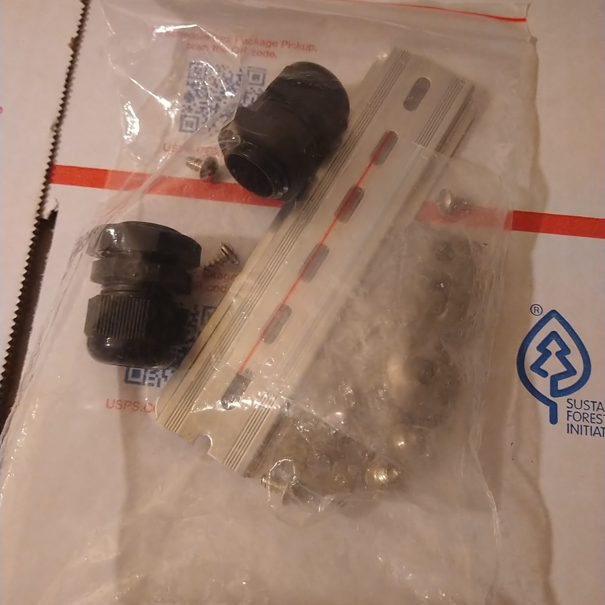 Junction Box ABS Plastic Dustproof Waterproof IP67 Electrical Boxes Hinged Shell
