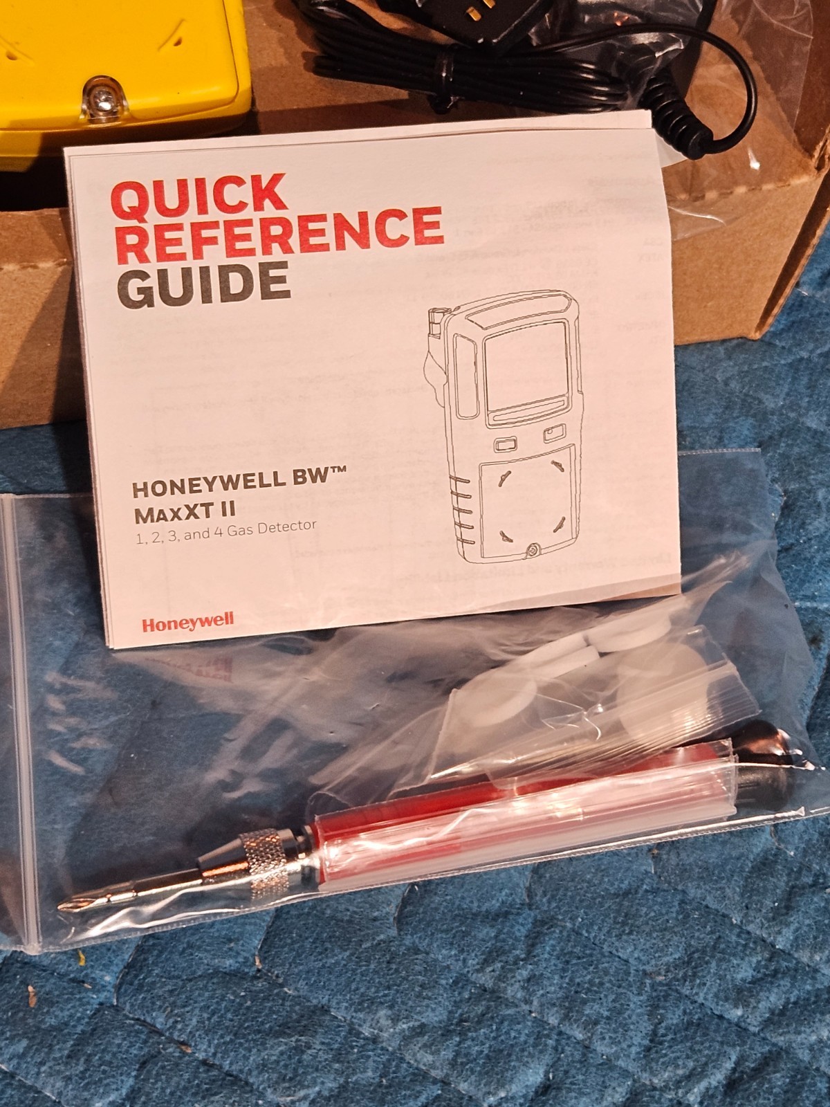 HONEYWELL XT-XWHM-Y-NA Multi-Gas Detector,4 Gas,-4 to 122 F,LED (S1K1)
