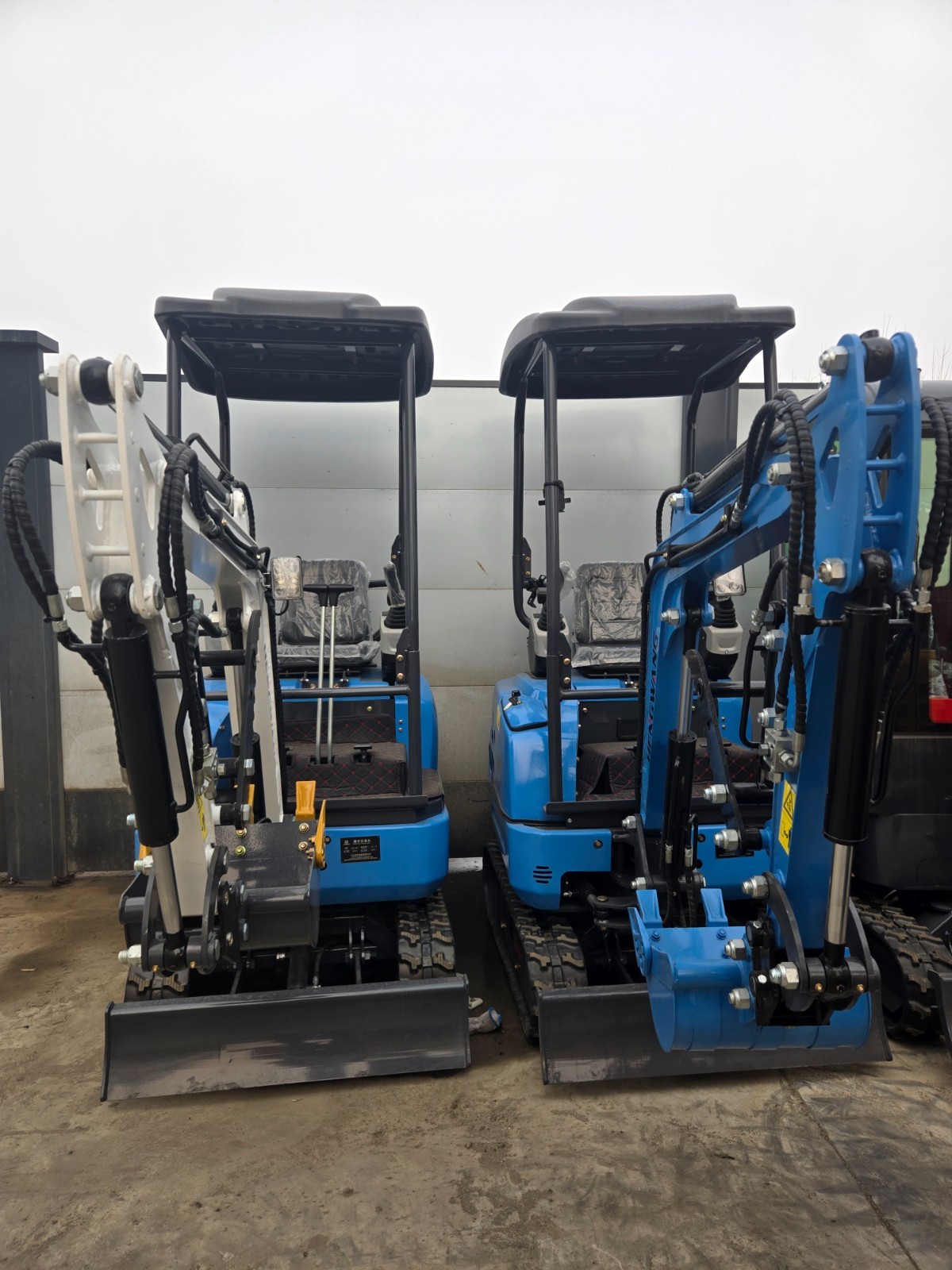 Mini Excavator with Side Swing, Pilot Controls, Hydraulic Thumb & Quick Coupler