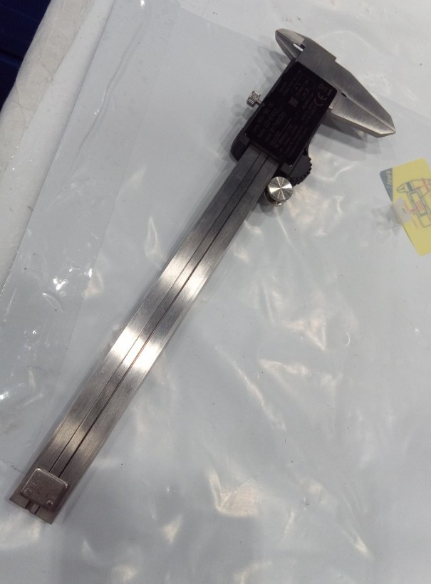 150mm/0-6 Absolute Digital Digimatic Vernier Caliper Mitutoyo Japan 500-196-30