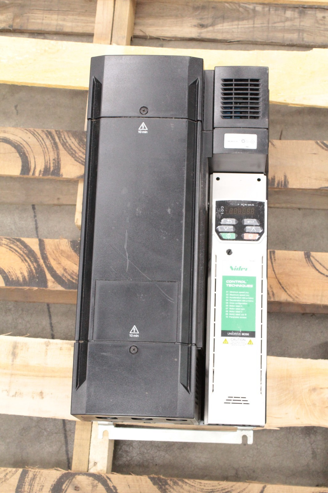 Control Techniques / Nidec M200-074 01000 A 75HP AC Inverter Drive