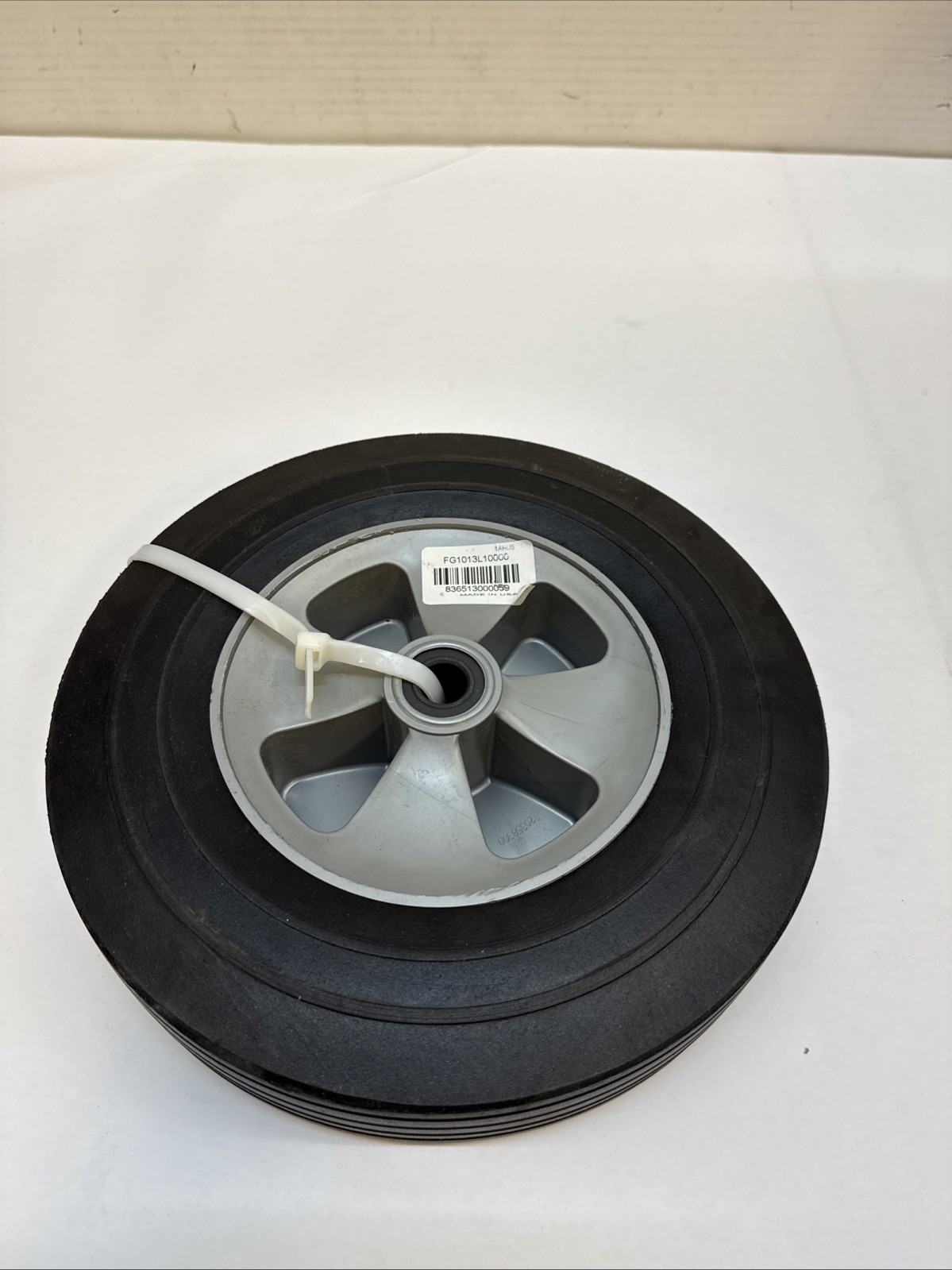Rubbermaid 1013L1 12 in Tilt Truck Wheel