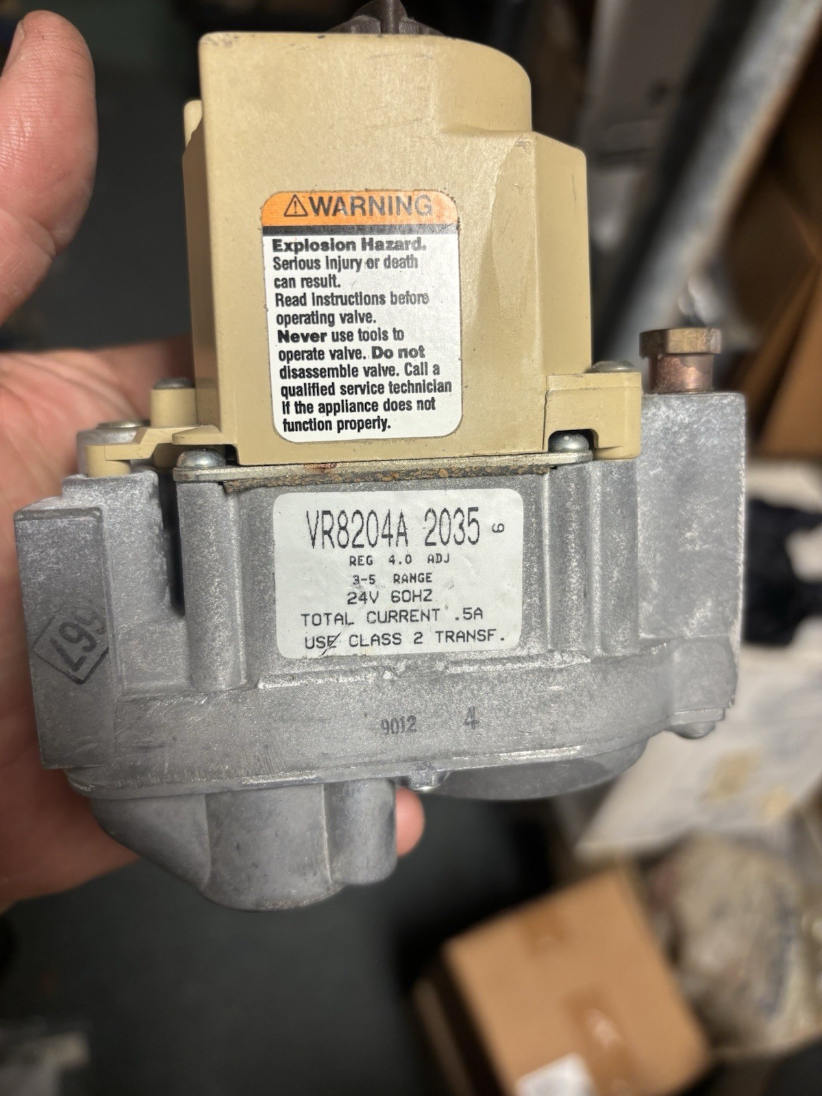 Honeywell VR8204A 2035 Gas Valve for Central Furnace, Compatible w/ Honeywell