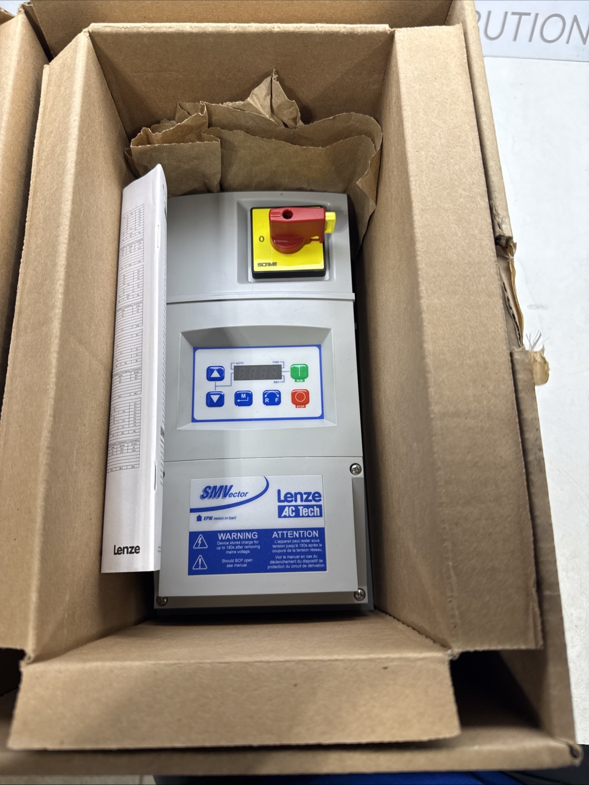 LENZE AC TECH FREQUENCY DRIVE ESV751N04TMC HP1 400/480V