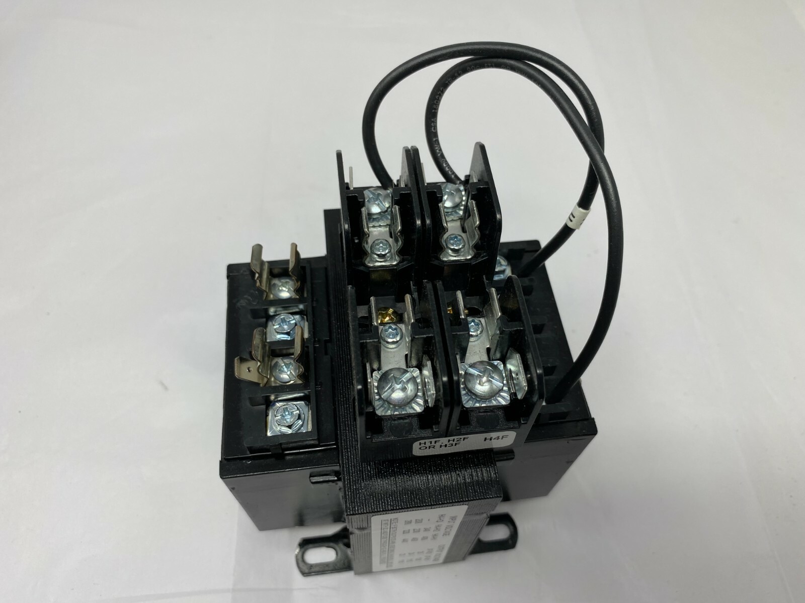 Cutler-Hammer Eaton C0100E5EFB Control Transformer 100VA P-208/230/460V S-24/115