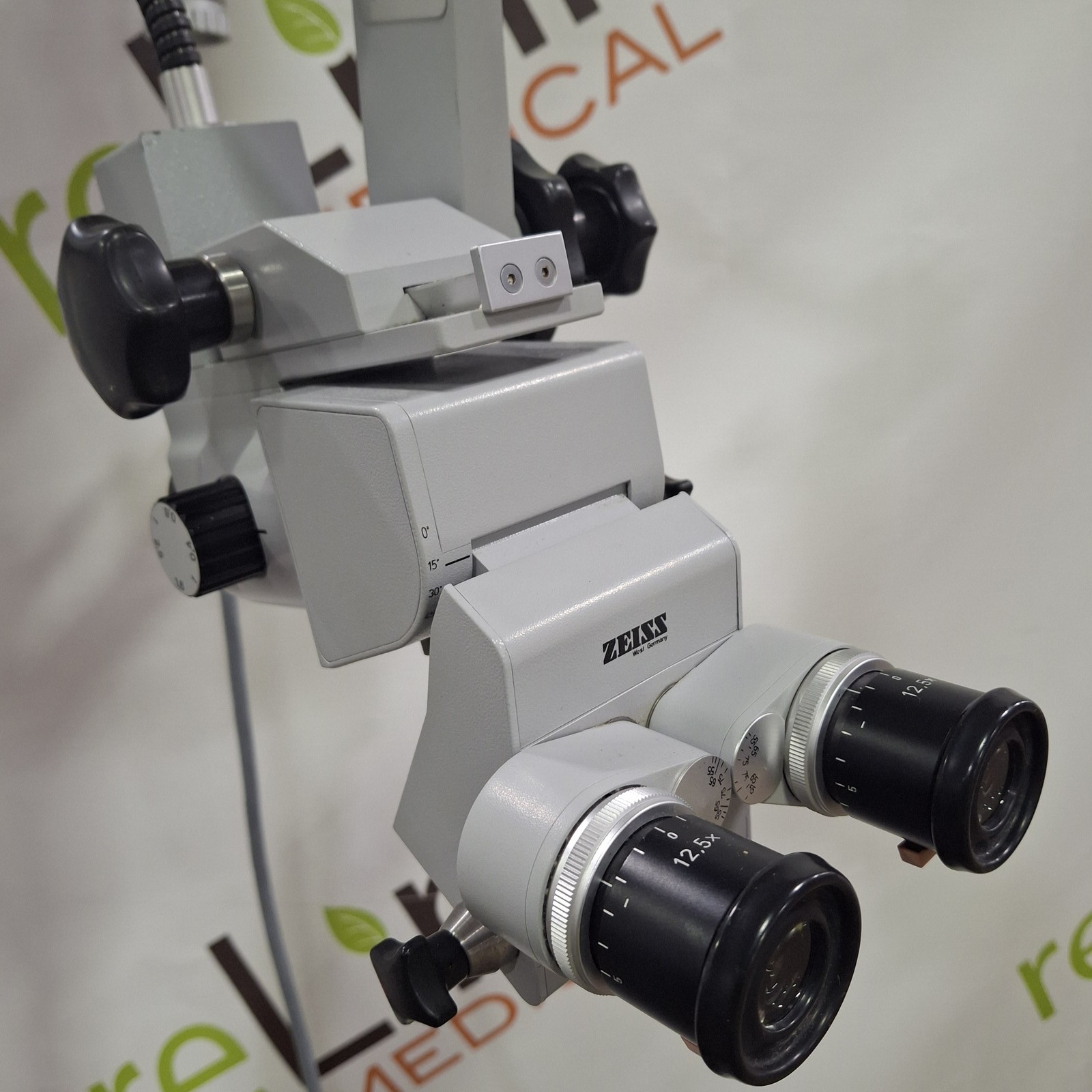 Carl Zeiss OPMI 1F Microscope