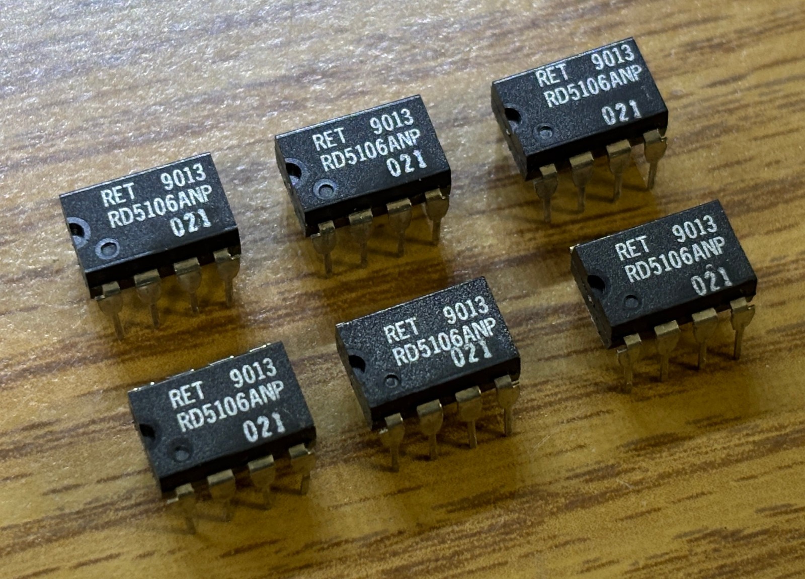 LOT OF 6 Reticon RD5106ANP Analog Shift Register IC