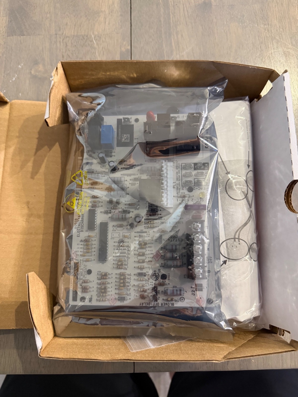 Carrier Bryant 325878-751 Fixed Speed Furnace Control Circuit Board