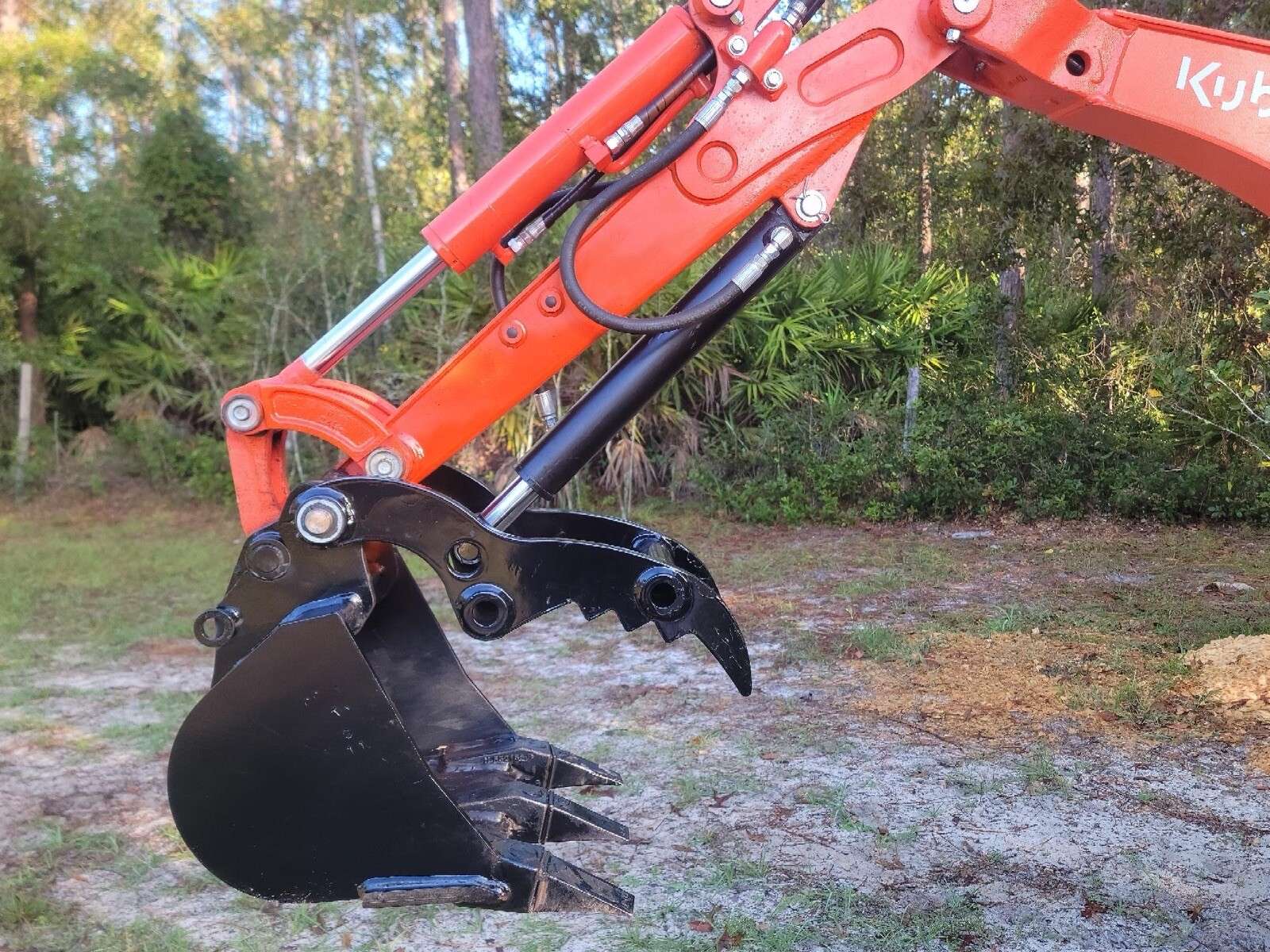 KUBOTA KX018 U15 U17 U20 PIN ON HYDRAULIC MINI EXCAVATOR THUMB