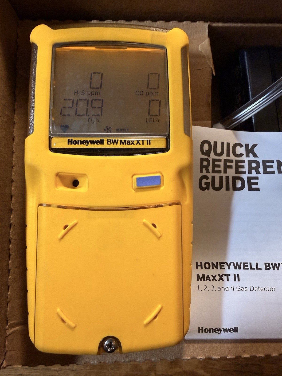 Honeywell BW Gas Alert Max XT II – CH₄ O₂ CO H₂S Detector – Calibrated