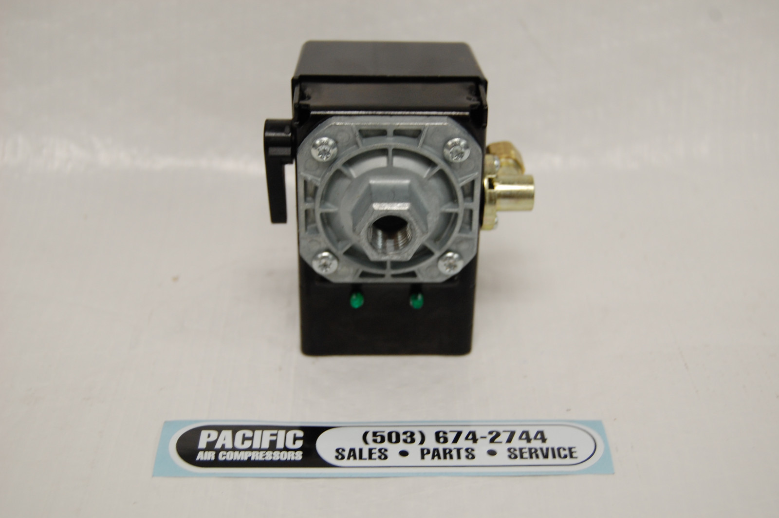 FURNAS HUBBELL 69JF8LY PRESSURE SWITCH 115 ON-150 PSI OFF AIR COMPRESSOR PART