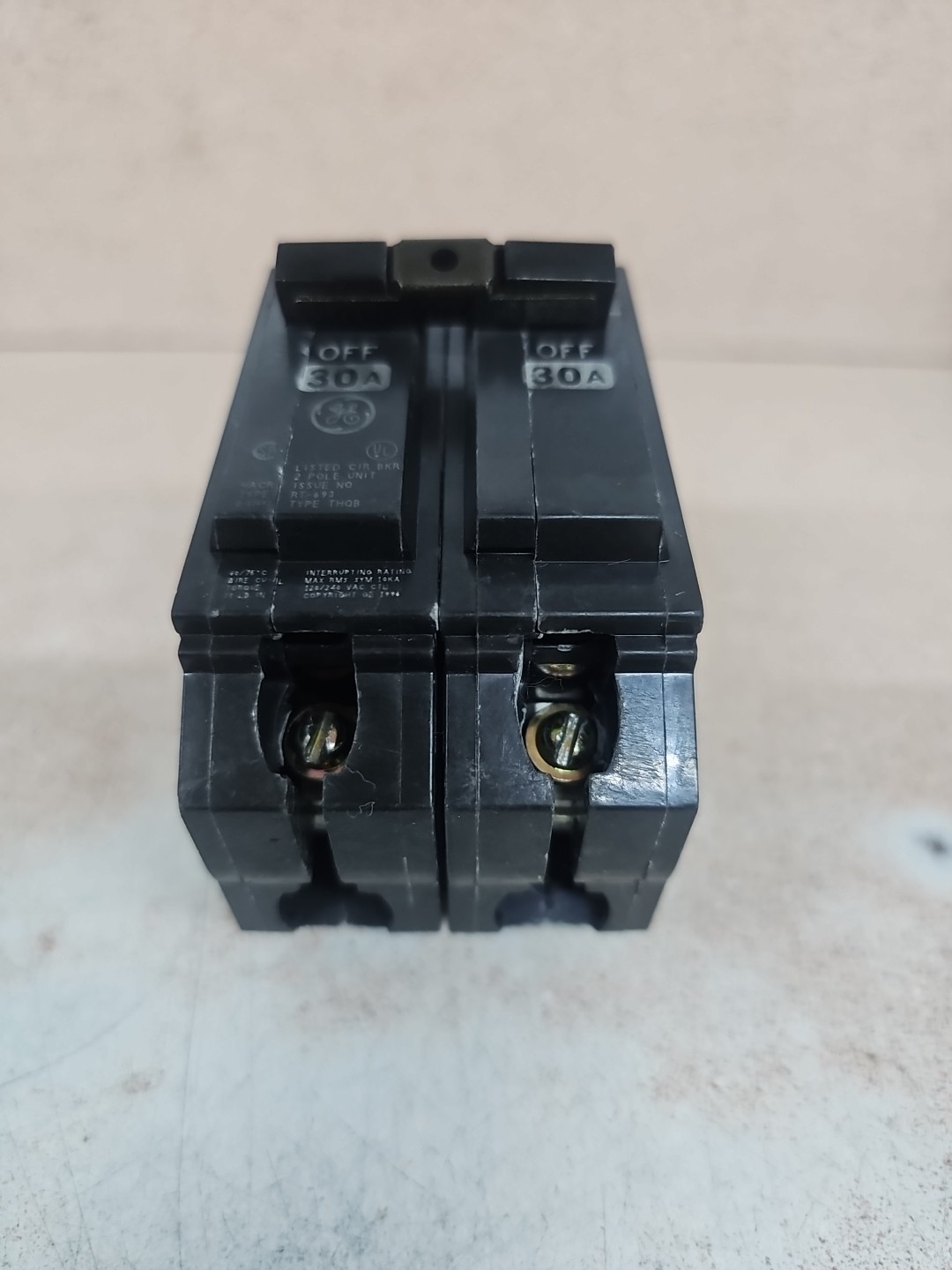 GE THQB2130 30 Amp 120/240 VAC 2 Pole Type THQB Bolt-On Circuit Breaker