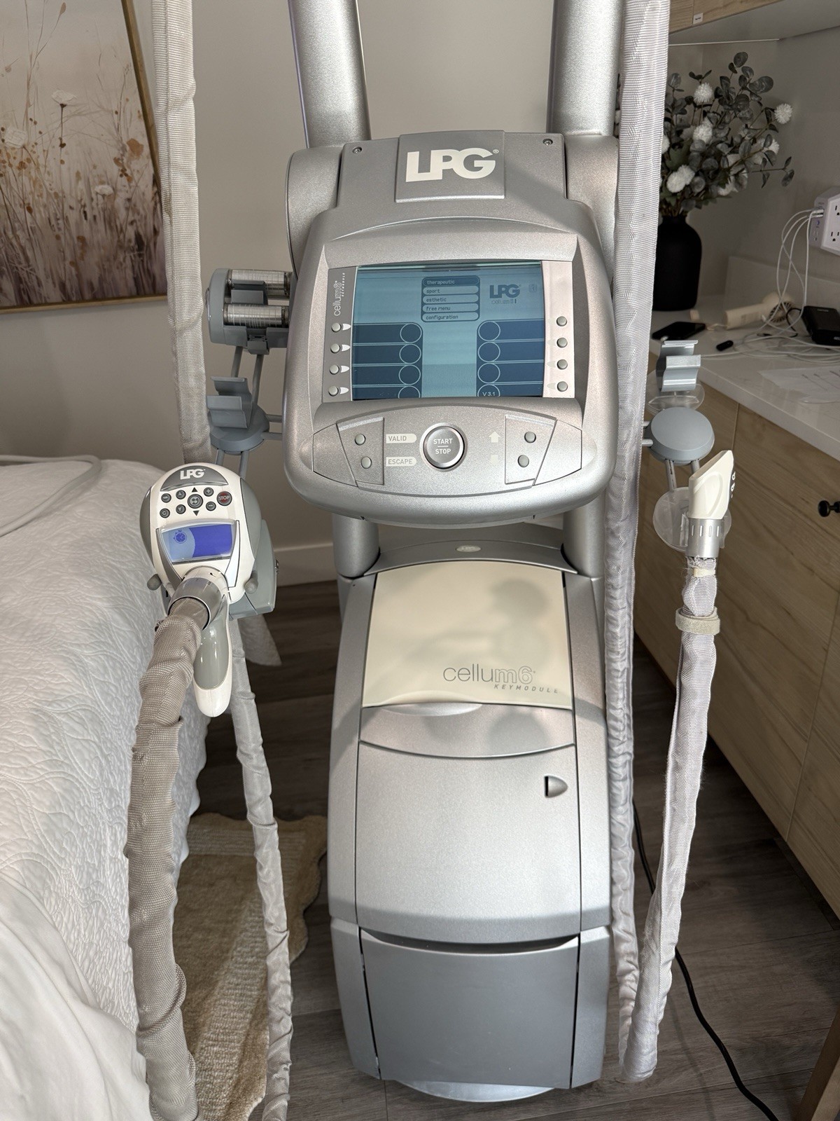 LPG Cellu M6 Keymodule Cavitation & Vacuum Cart Mounted Machine w/ Handpieces