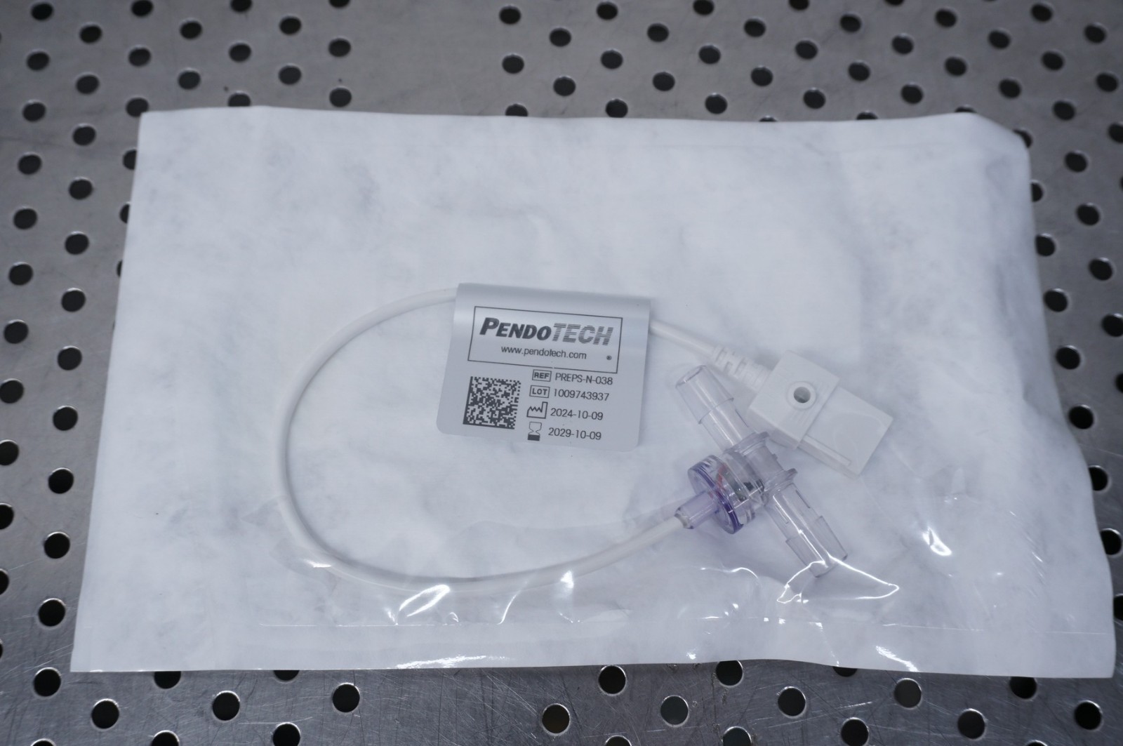 (Qty 14) PendoTech PREPS-N-038 Single-Use Pressure Sensor, Non-Sterile 3/8″