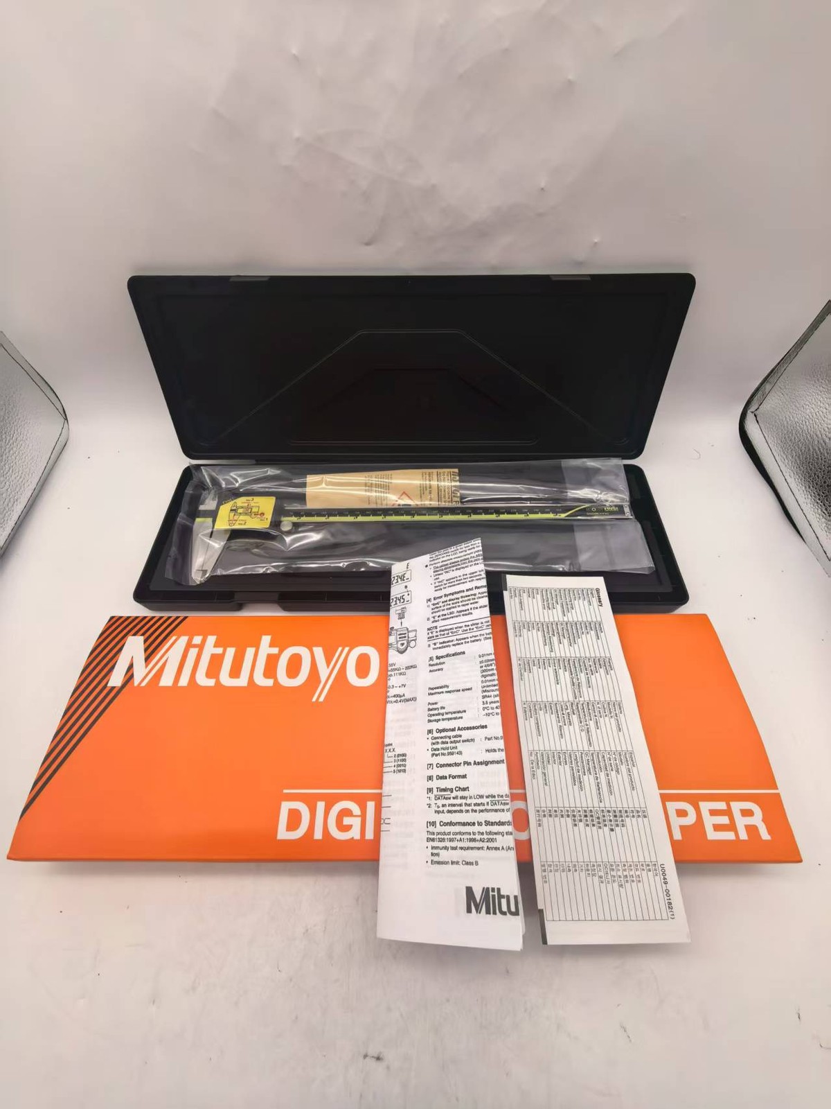 Mitutoyo 500-193-30 300mm/12″ Absolute Digital Digimatic Vernier Caliper New