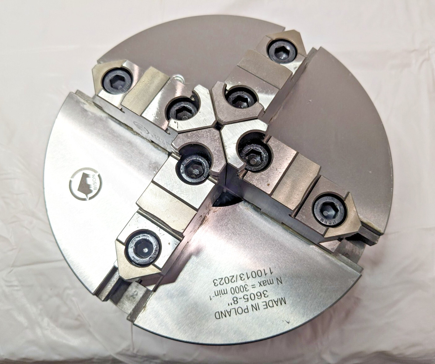 Bison 4 Jaw Self Centering Manual Chuck 8″ Diam Plain Back 3605-8″ 7-840-0800