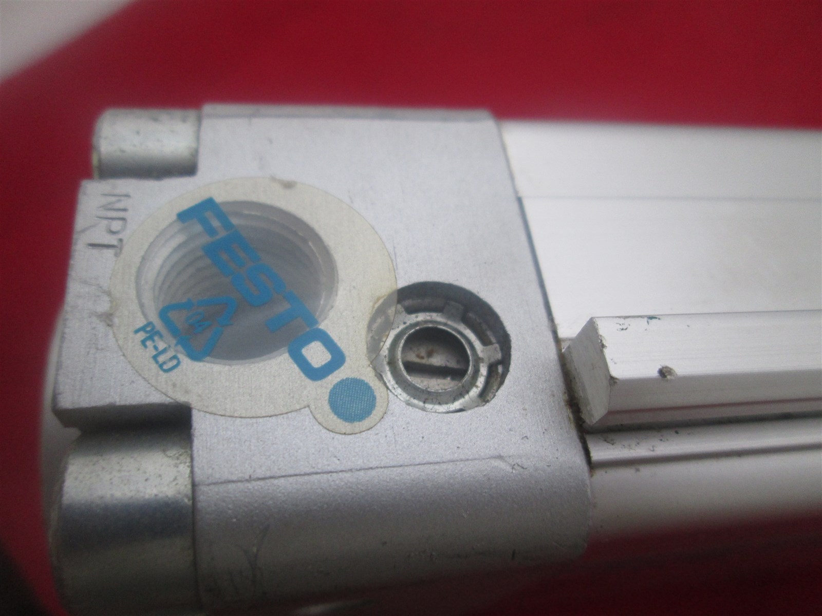 Festo DZH-1 5/8″-16″-PPVA Flat Cylinder