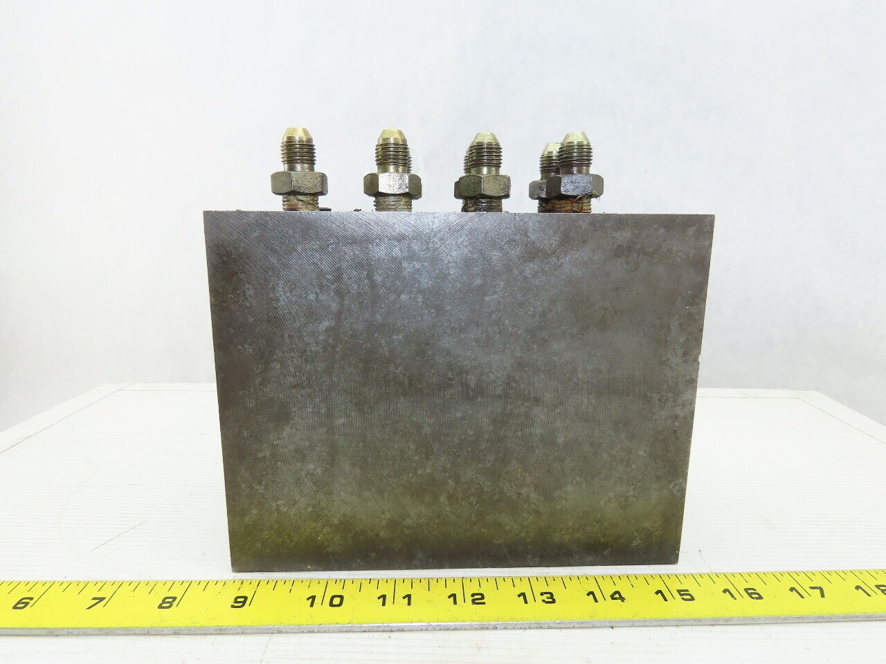 16 Port Steel Hydraulic Manifold