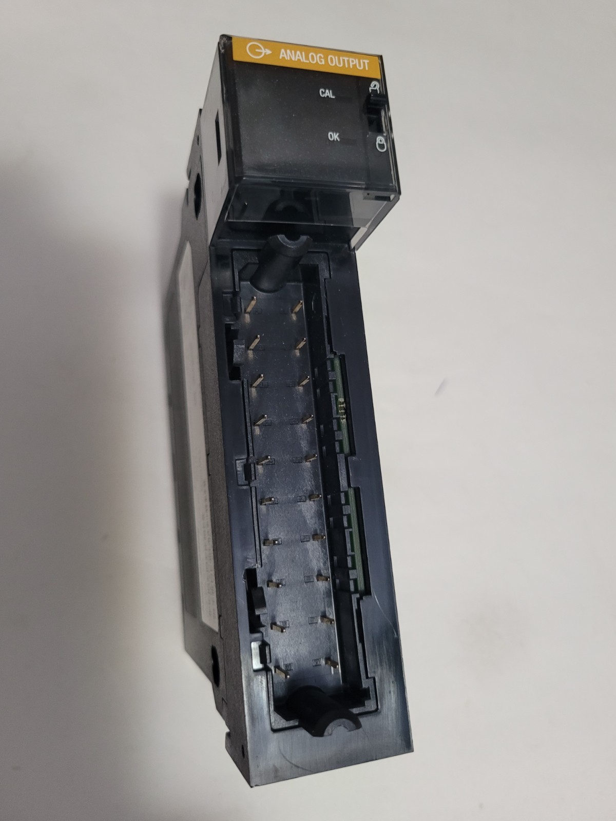 Allen-Bradley ControlLogix 1756-OF8/A 8 Analog Output Module 4-20ma Tested 100%