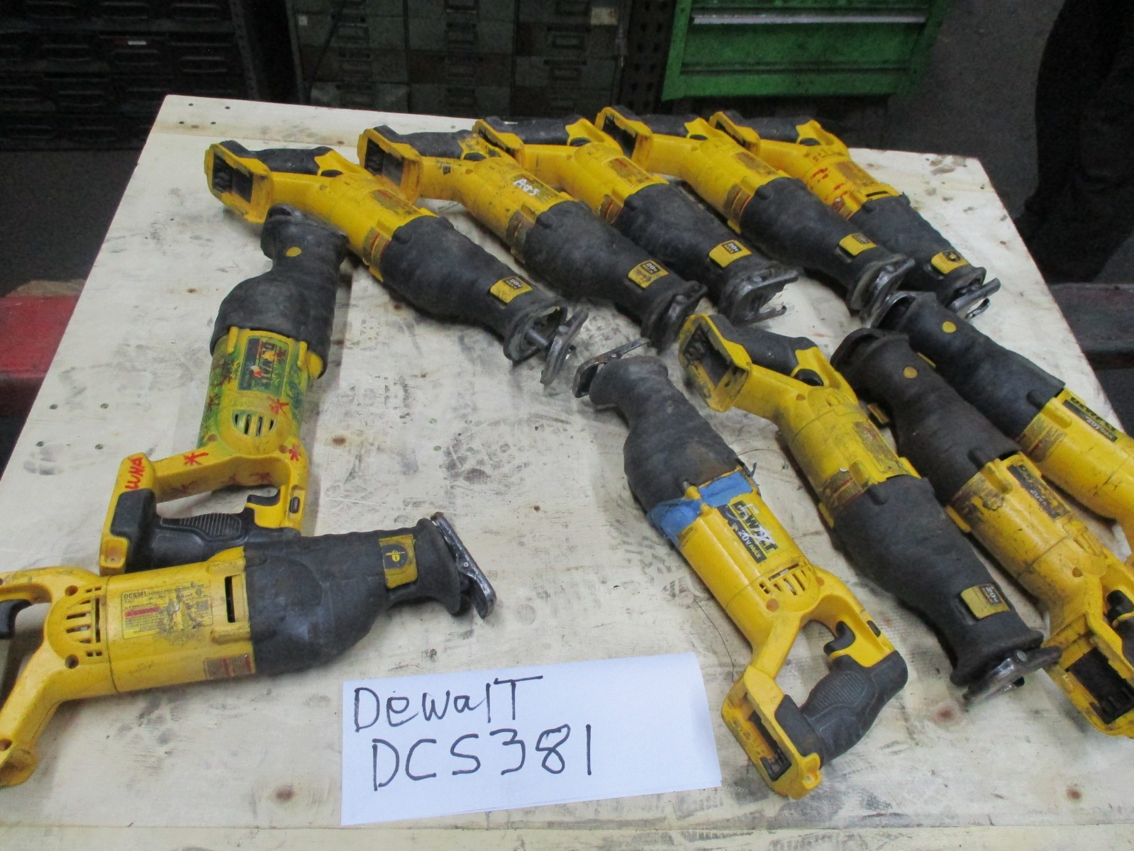 DEWALT DCS381 20V MAX CORDLESS RECIPROCATING SAW