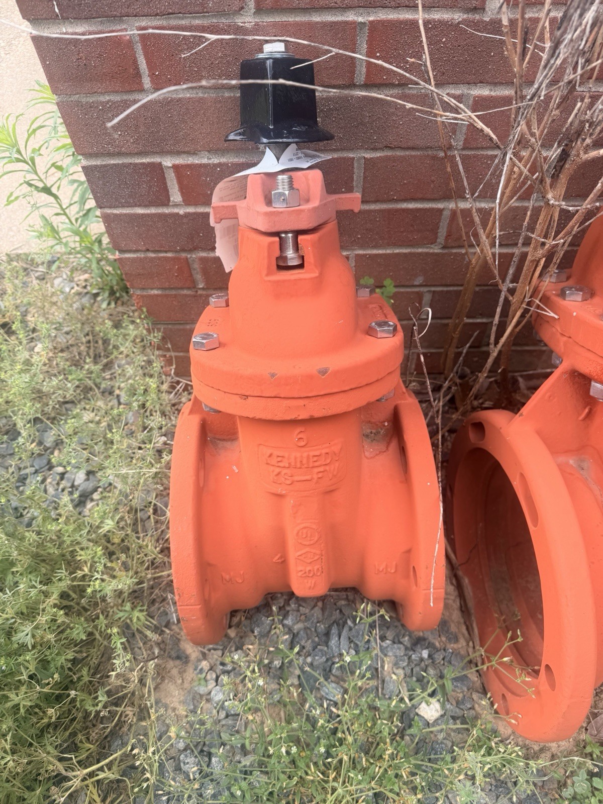 Kennedy 6in Class 200 Ductile Iron Gate Valve, Non-Rising Stem, Water