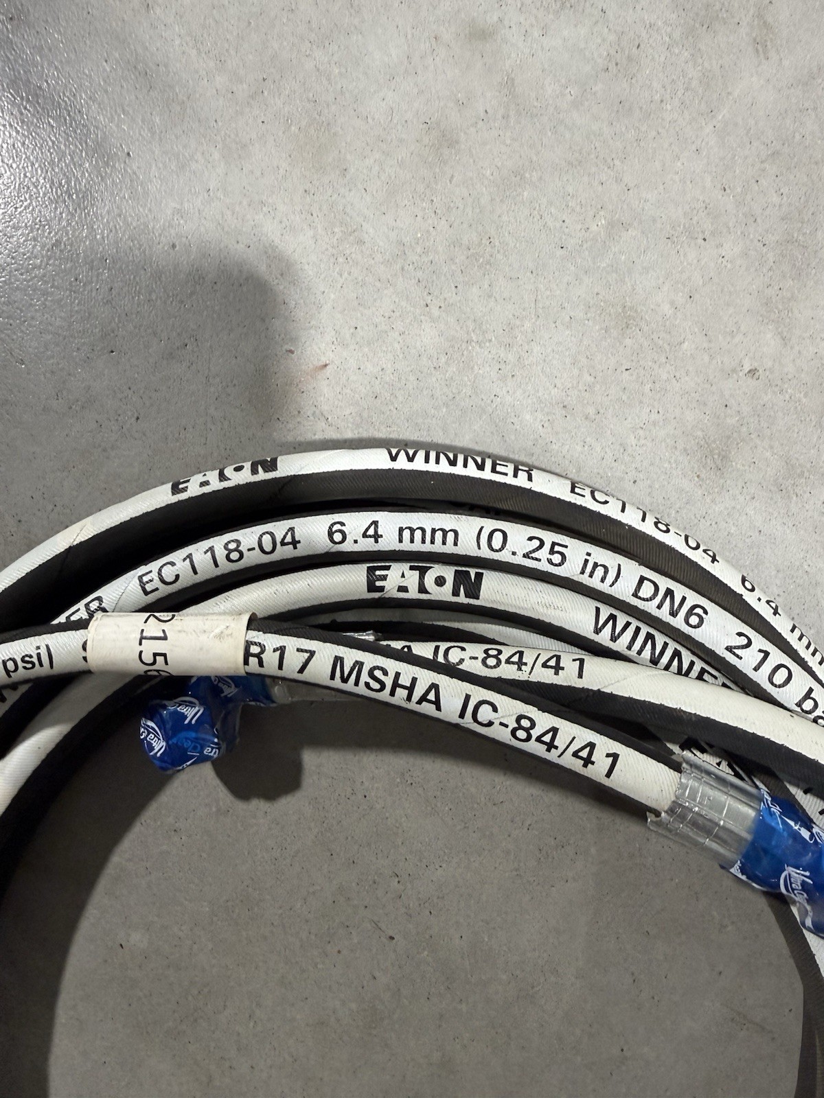 John Deere CASE NEW HOLLAND Oxbo 1/4″ / 6.4mm ID Hydraulic Hose 175″ L 3050 PSI