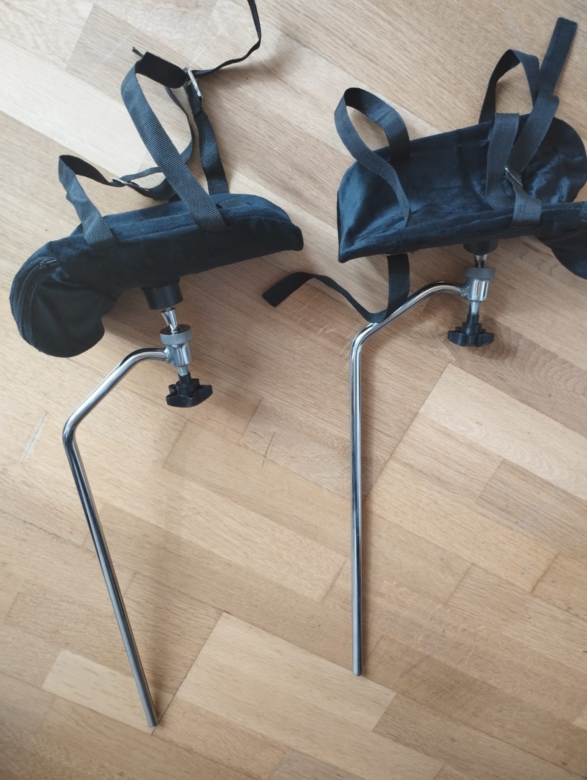 Leg holder examination chair gyn set strap and cover secure hold or effort