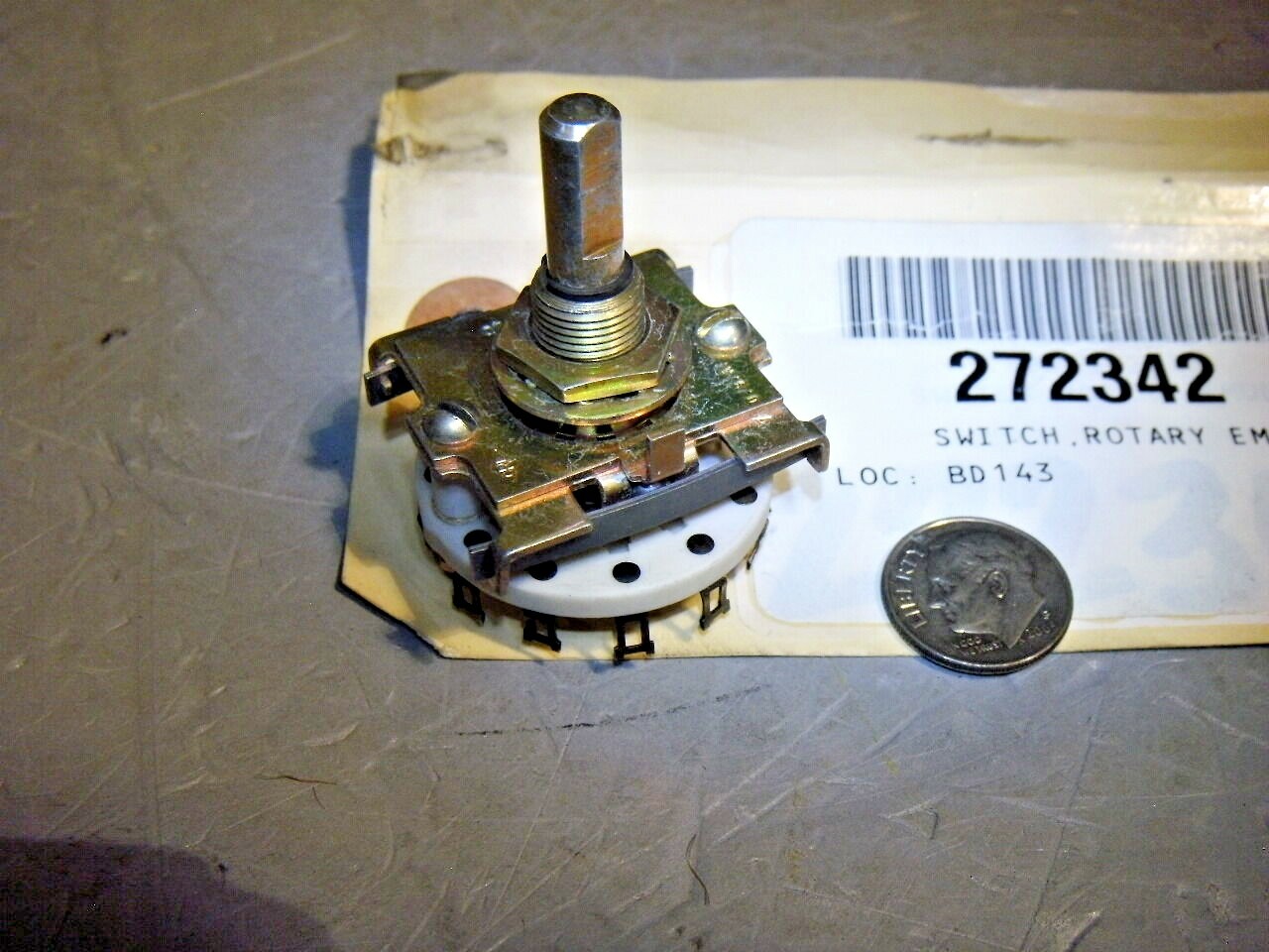 CRL Rotary Switch SPDT Ceramic 2 Position 1.29″ Diameter Base