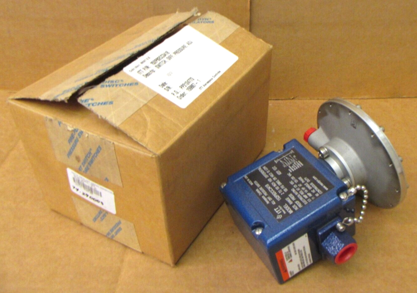 ITT Neo-Dyn 152P82CC3418 Pressure Switch 49600HI