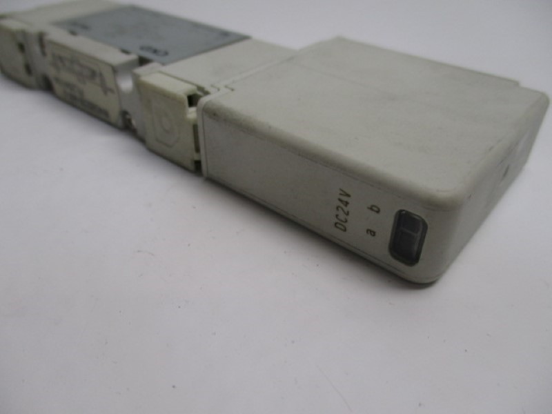 CKD W4GB239-MX-3 SOLENOID VALVE 24VDC NSNP