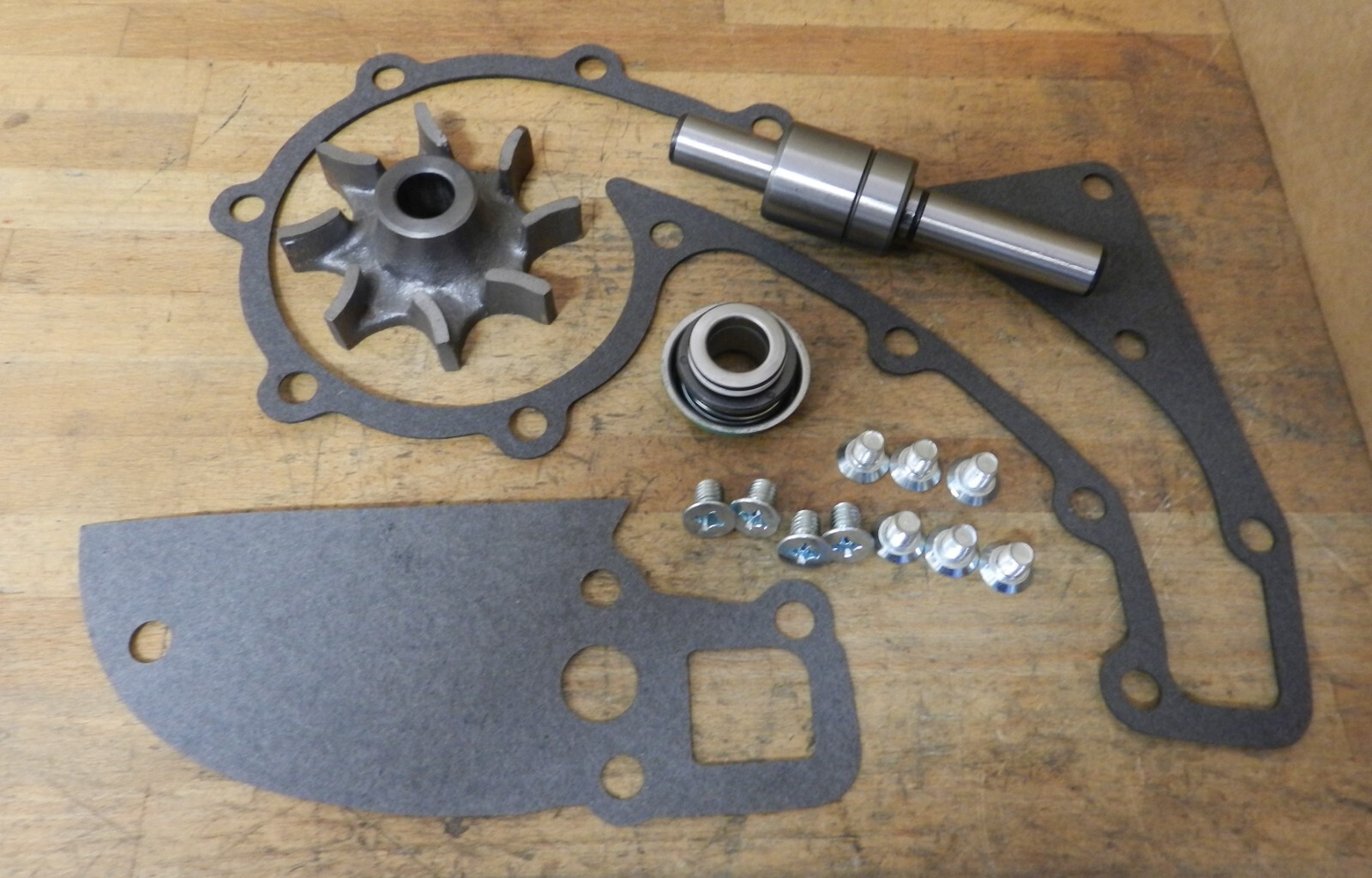 Clark Forklift Continental engines 6-Cyl NEW water pump rebuild kit F162K500