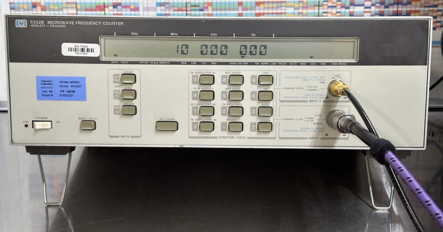 HP Agilent 5352B 40 GHz Microwave Frequency Counter Opt 010 — Calibrated —