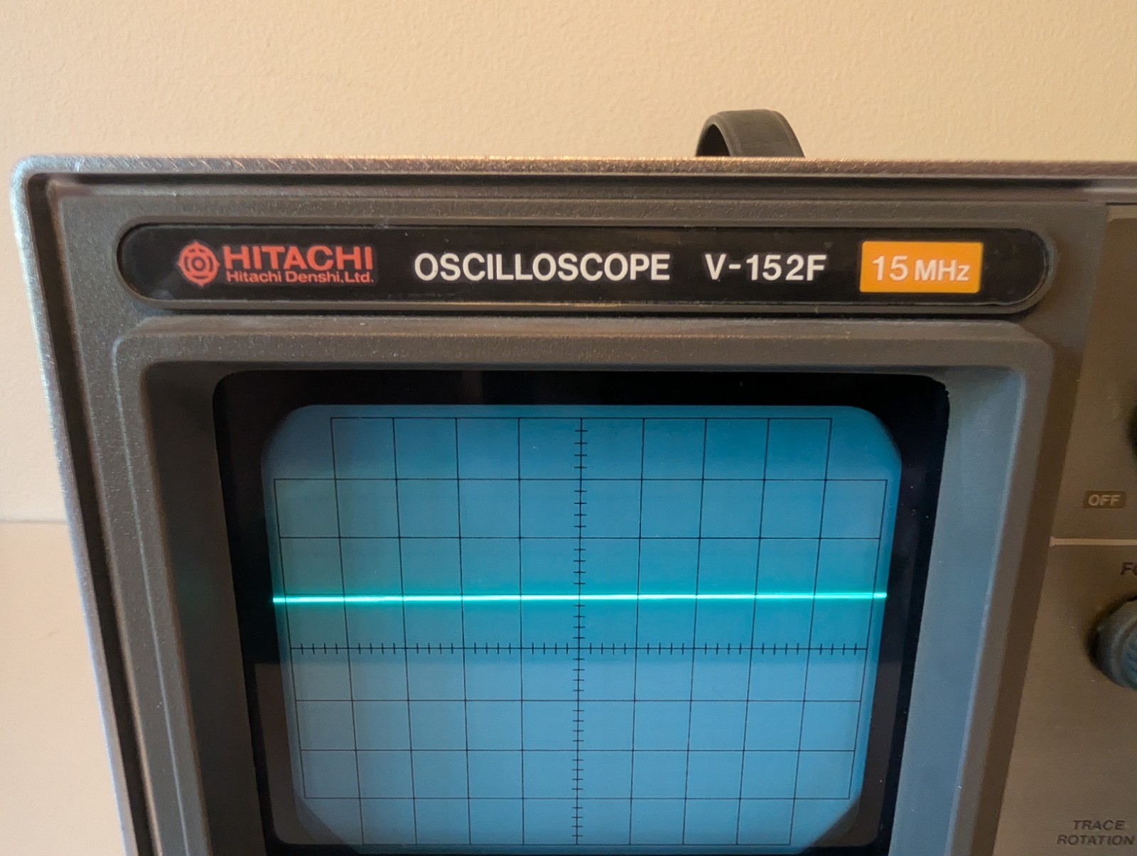 Vintage Hitachi V-152F 15MHz Analog Oscilloscope Powers On