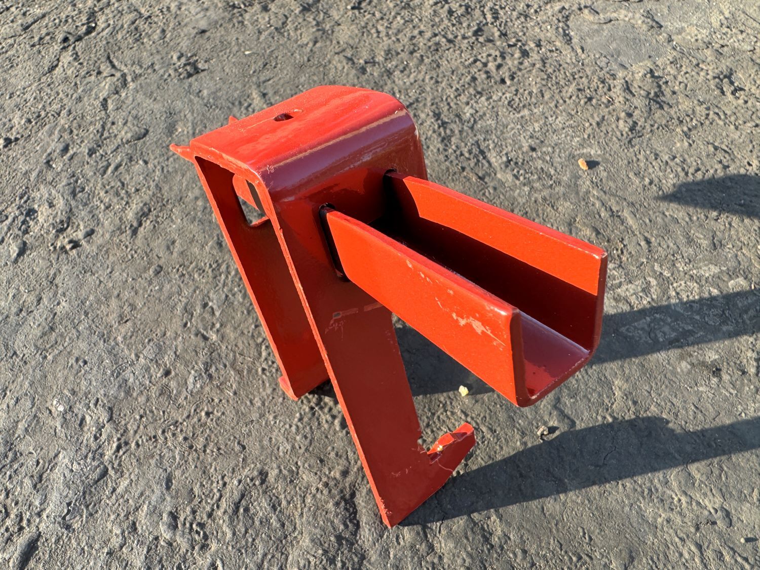 Sandbaggy One-Piece Waler Clamp – Compatible w/ Symons Forms – Concrete Brackets