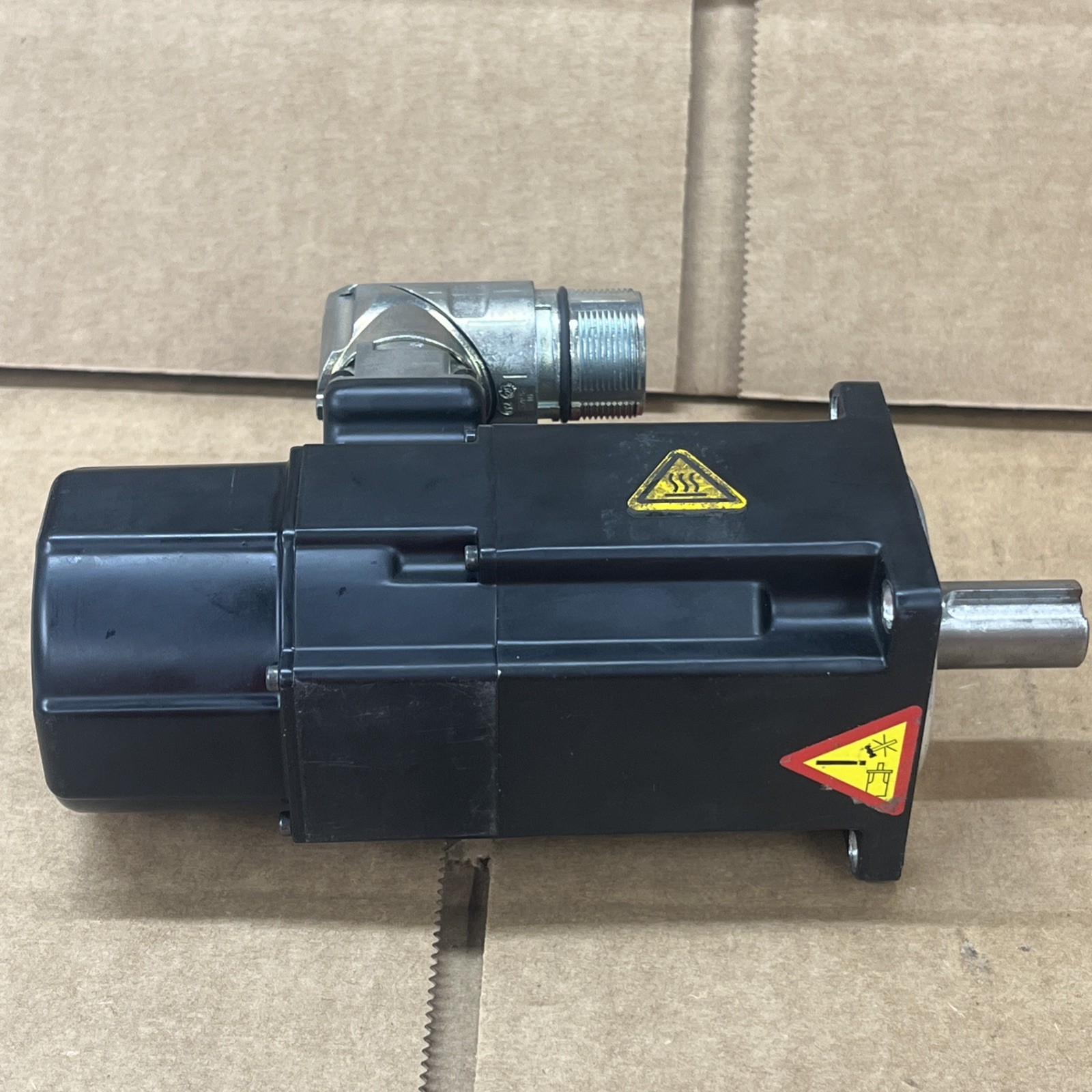 KOLLMORGEN AKM21C-CKB2AA-00 / AKM21CCKB2AA00 brand new no box