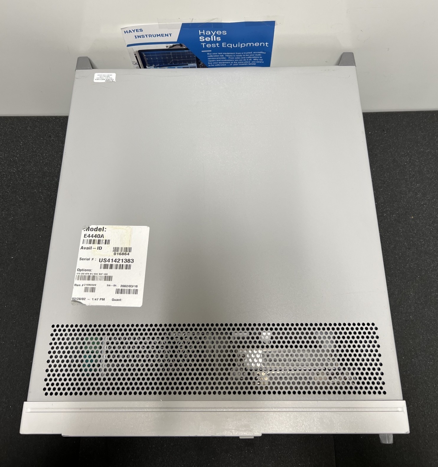 HP / AGILENT E4440A PSA SERIES SPECTRUM ANALYZER, 3Hz to 26.5GHz, CALIBRATED !!