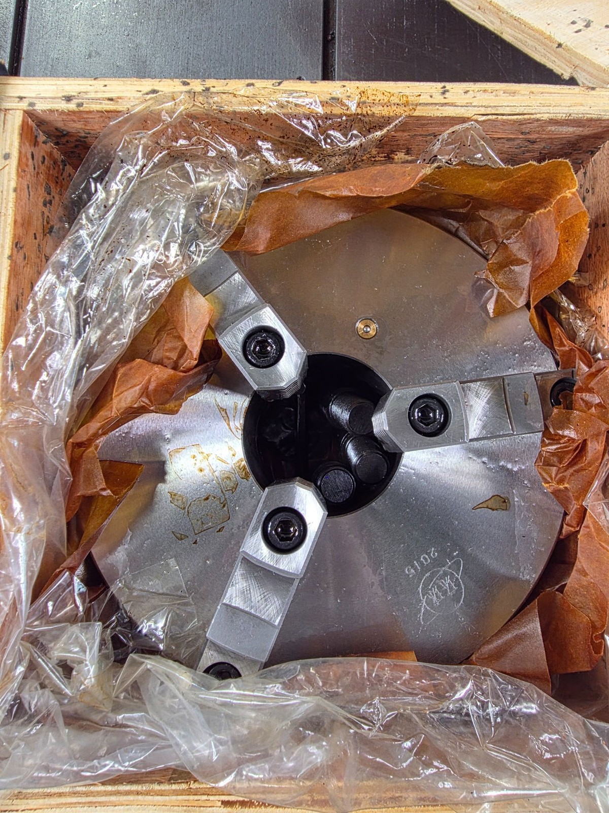 10″ 3-Jaw Chuck 3″ Bore D1-8 New In Box with Manual #8282