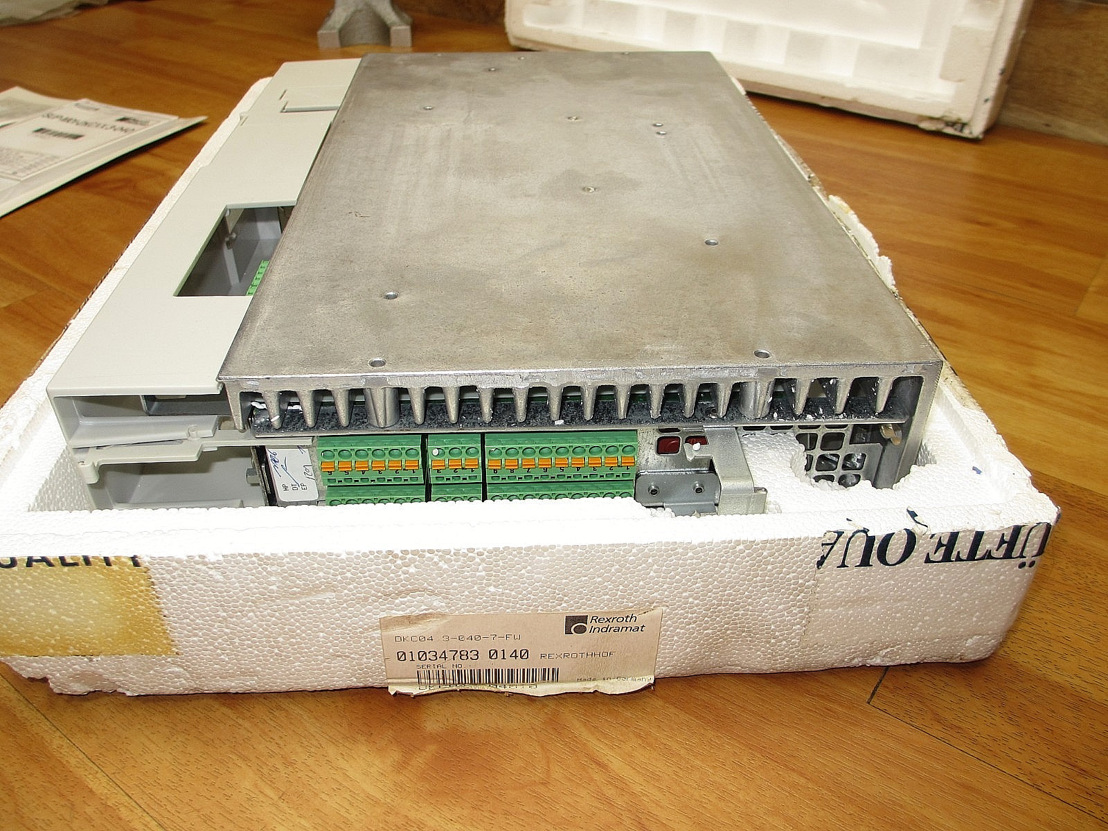 Bosch Rexroth Indramat DKC04.3-040-7-FW *NEW* R911279771 Servo Drive ECODrive