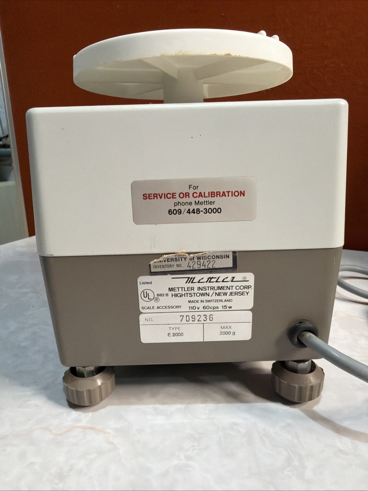 Mettler E2000 2kg Capacity Gram Scale w/ 5″ Table – 120V – E 2000 – Tested GOOD!