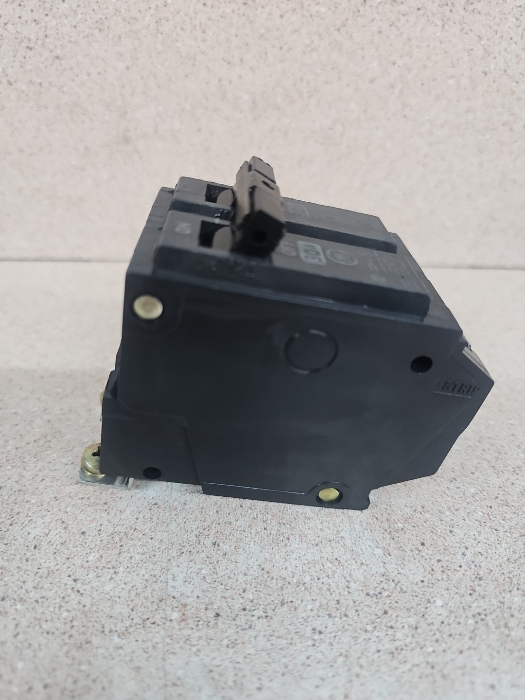 GE THHQB2130 30 Amp 240 Volt 2 Pole Bolt-On Circuit Breaker 22K