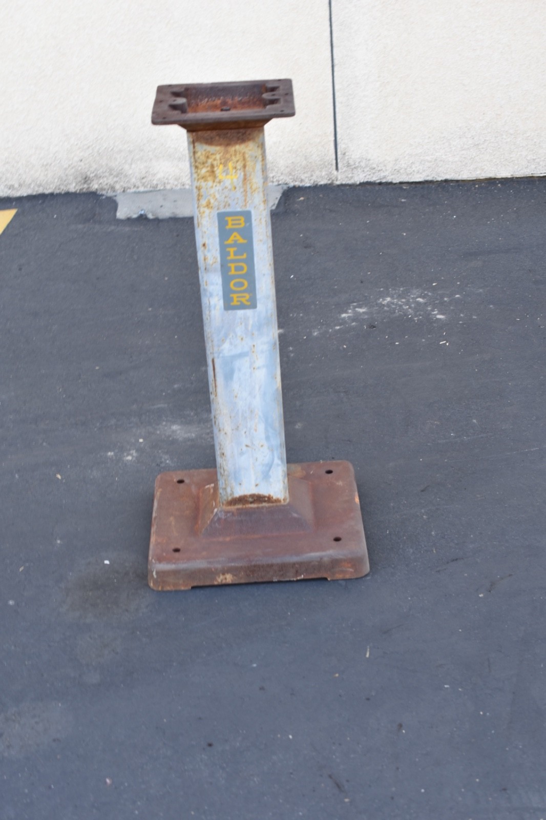 Baldor cast iron pedestal stand