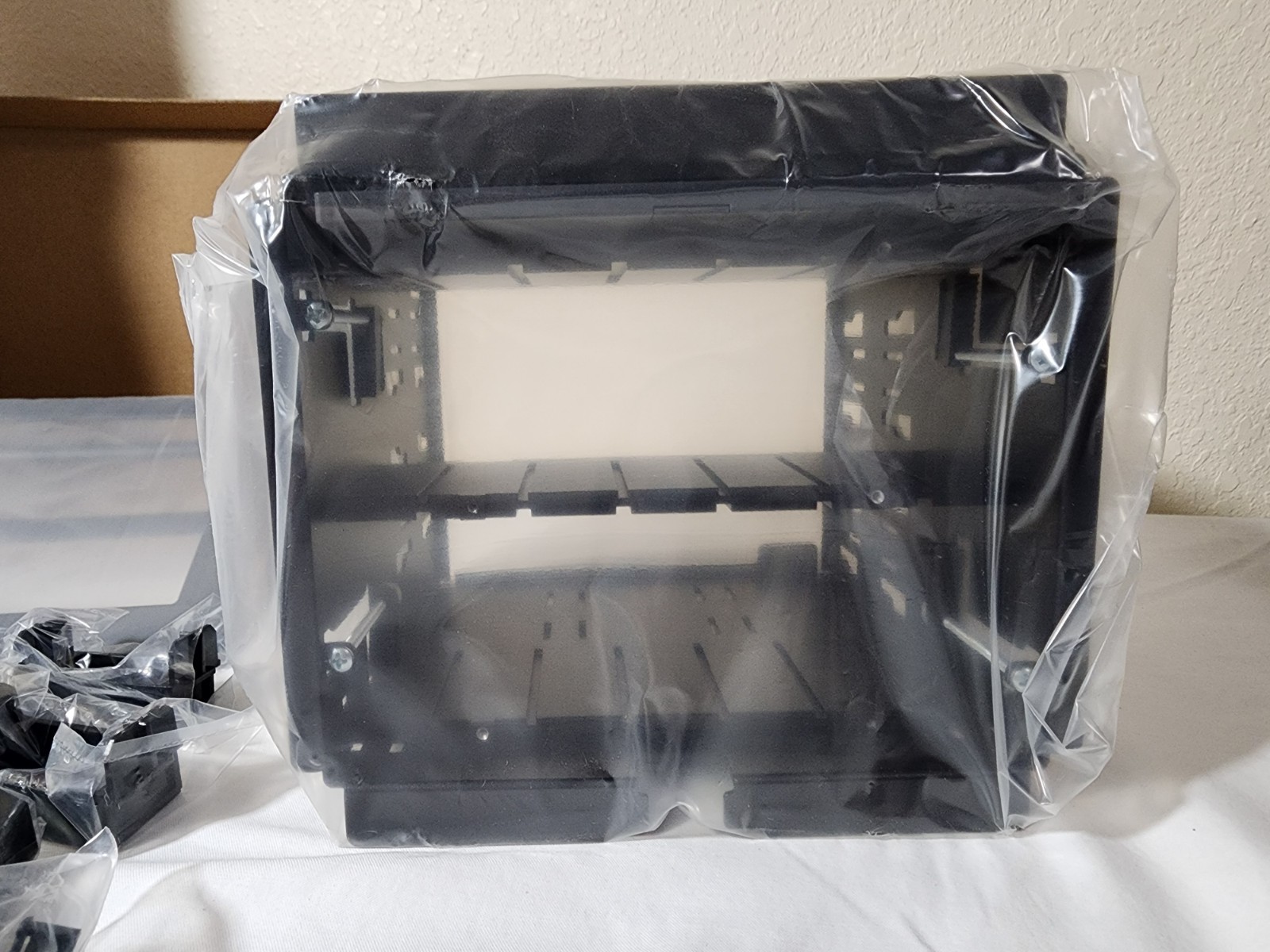 Crestron FT2-700-MECH-B FT2 Series Cable Management System 6508395