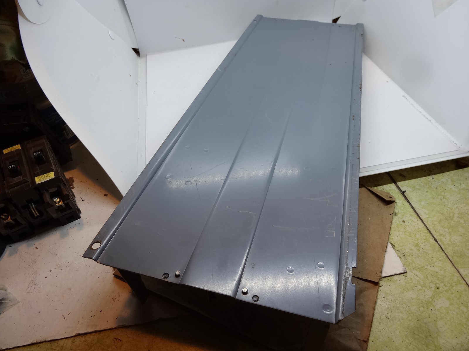 WADSWORTH Breaker Panel 200 Amp 240V 40 Space Interior Bus Bar Guts W/ Mount